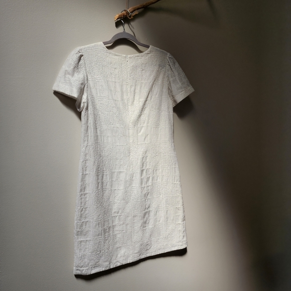 Cable Melbourne White Embroidered Mid Length White Summer Dress, Medium - Picture 11 of 16